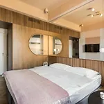 Angelus Apartments